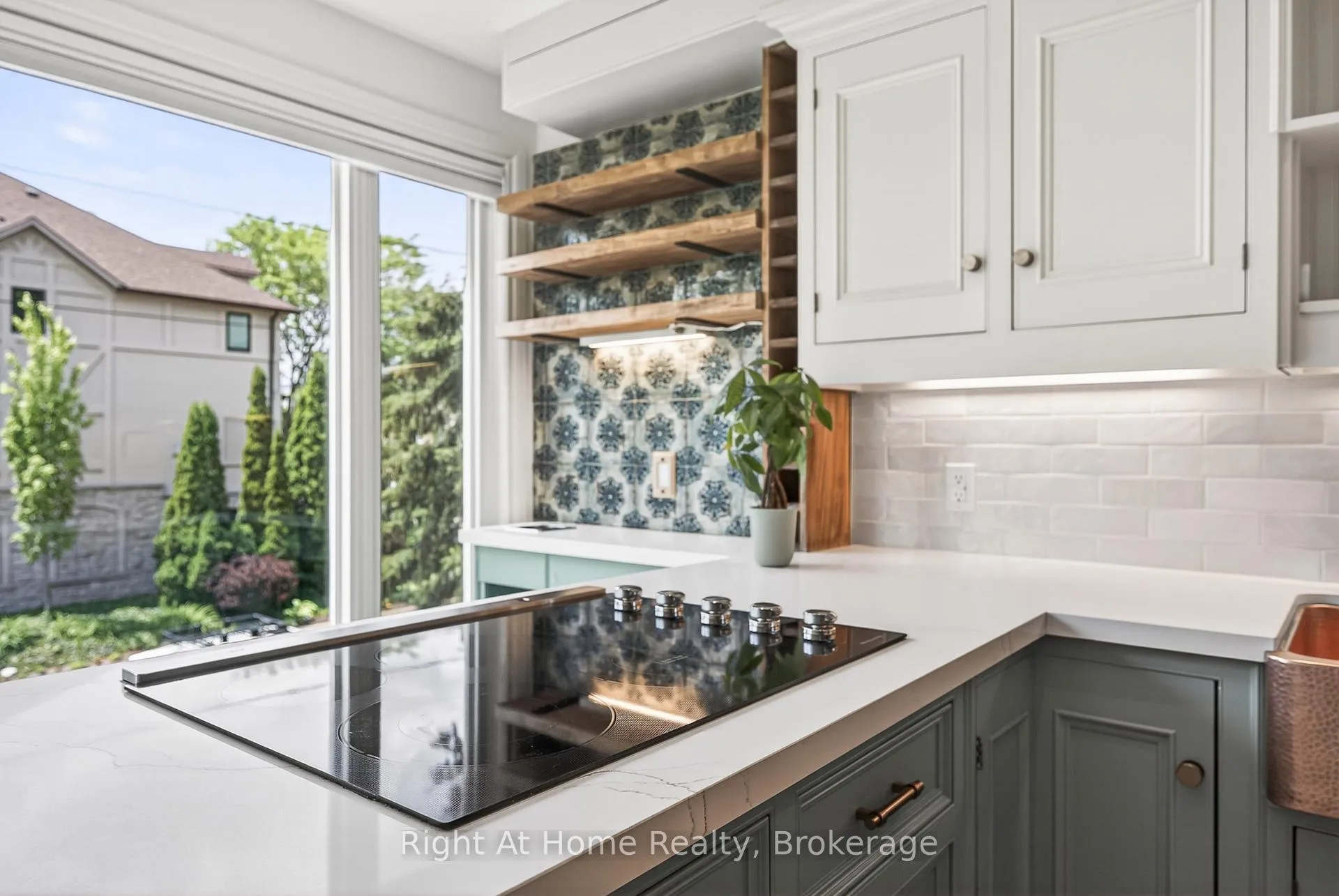 Photo 20 of 109 Brant Street, Oakville, Central — HOMEH