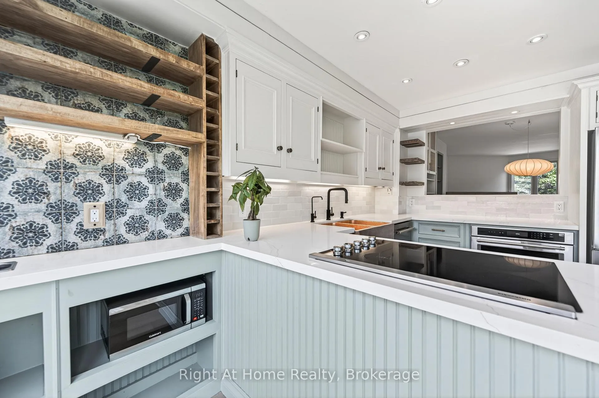Photo 21 of 109 Brant Street, Oakville, Central — HOMEH