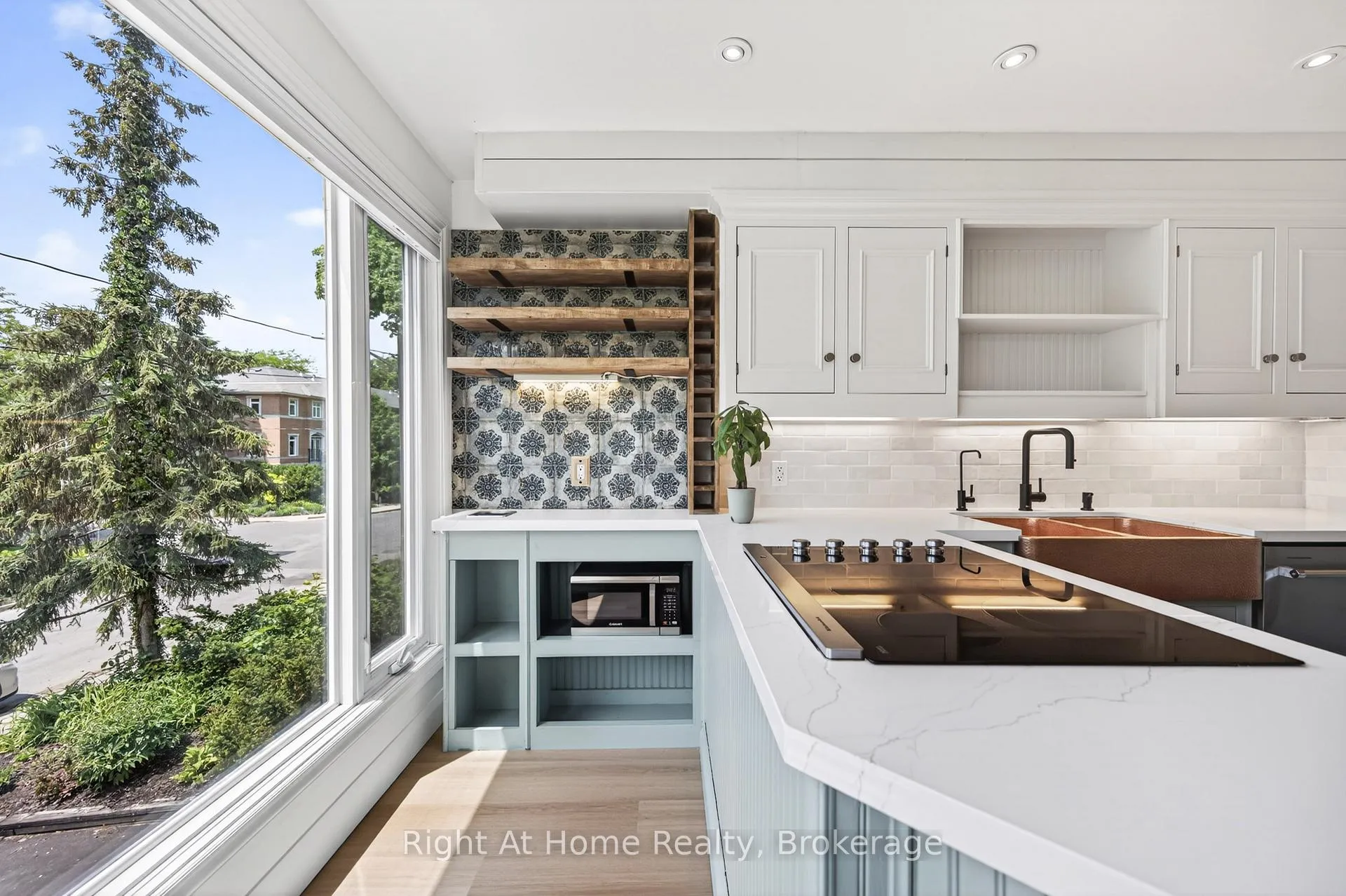 Photo 23 of 109 Brant Street, Oakville, Central — HOMEH