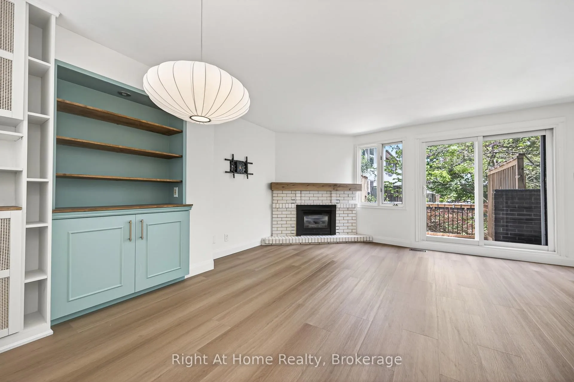 Photo 34 of 109 Brant Street, Oakville, Central — HOMEH