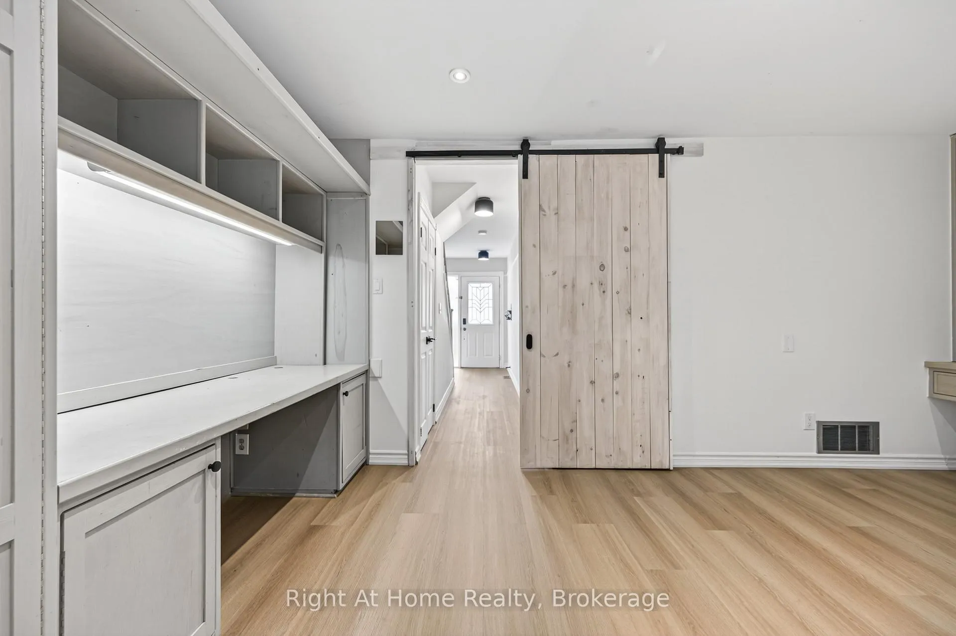 Photo 37 of 109 Brant Street, Oakville, Central — HOMEH