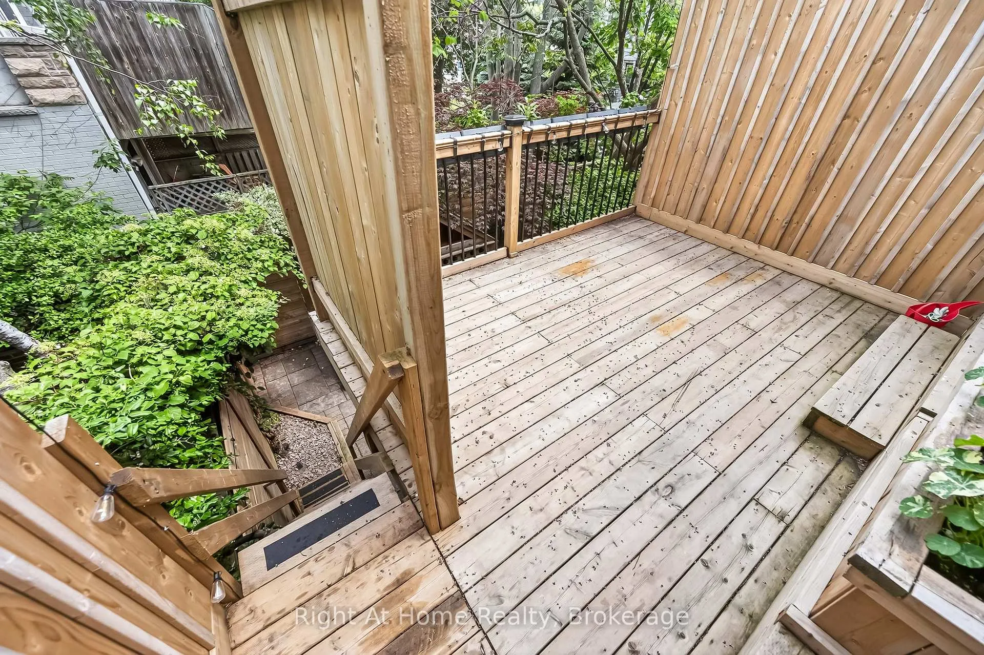 Photo 41 of 109 Brant Street, Oakville, Central — HOMEH