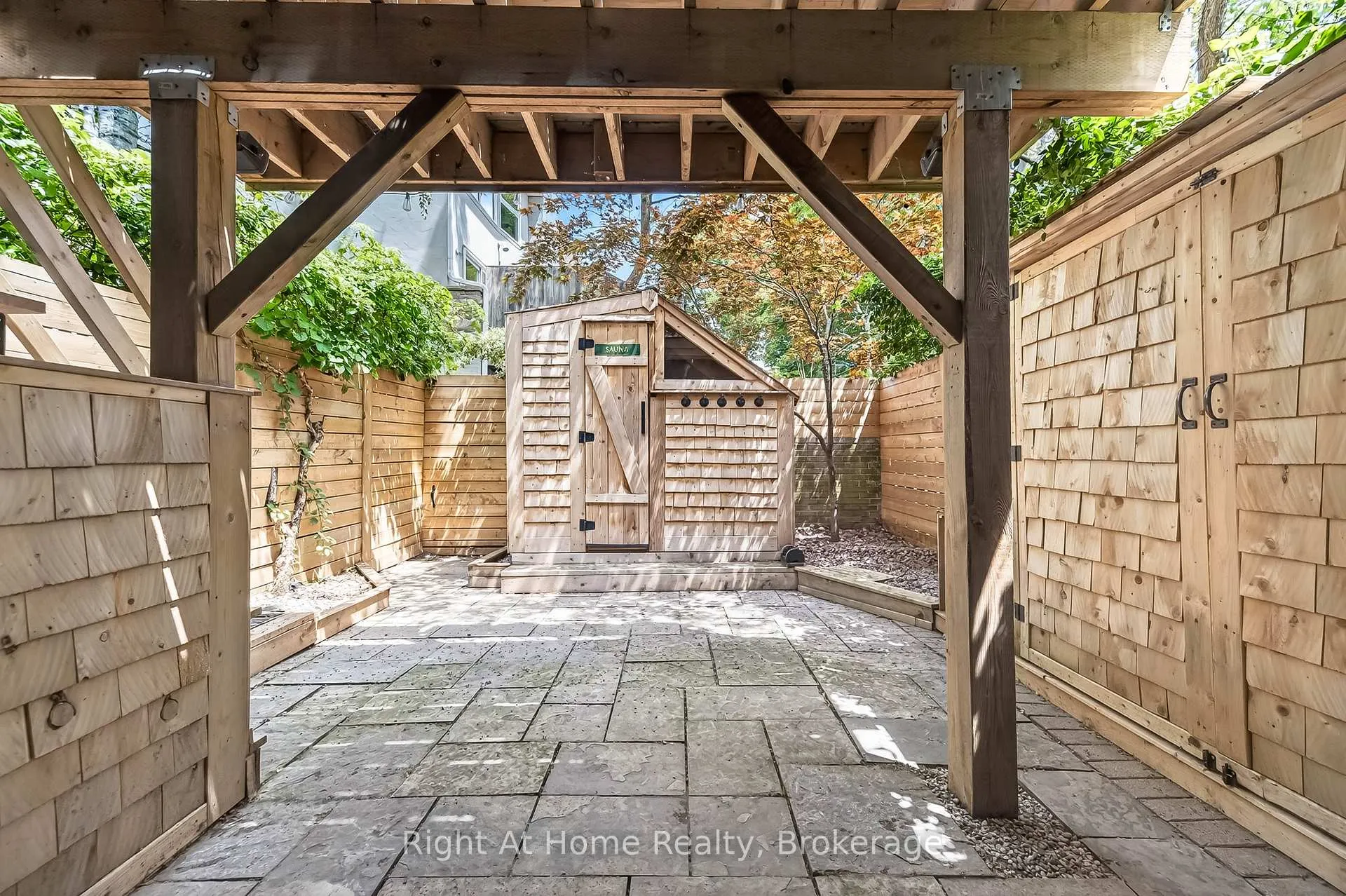 Photo 45 of 109 Brant Street, Oakville, Central — HOMEH