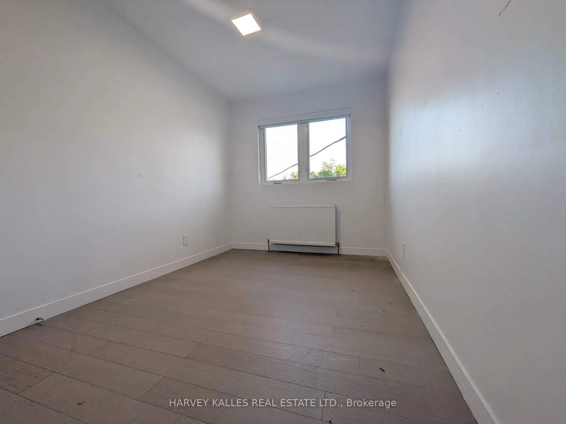 Photo 16 of Unit 5, 521 Browns Line, Etobicoke, Alderwood — HOMEH