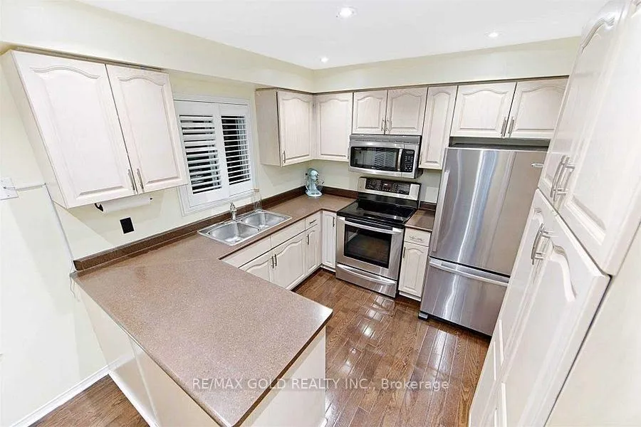 Photo 9 of 3848 Periwinkle Crescent, Mississauga, Lisgar — HOMEH