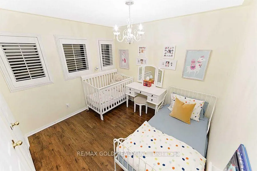 Photo 15 of 3848 Periwinkle Crescent, Mississauga, Lisgar — HOMEH