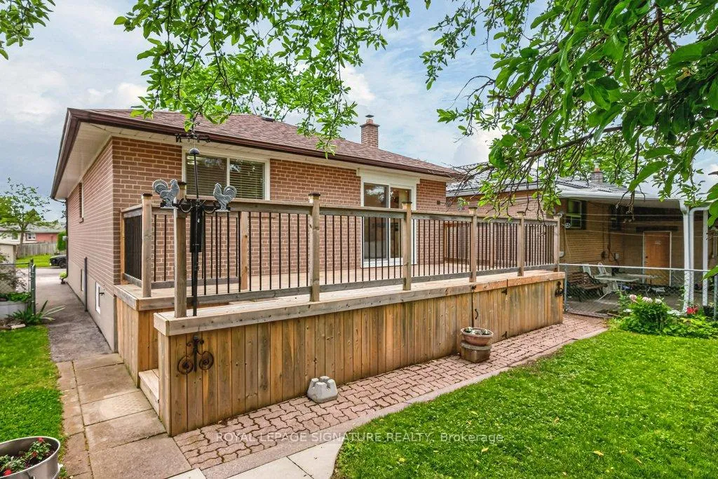 Photo 23 of 44 Rowallan Drive, Scarborough, West Hill — HOMEH