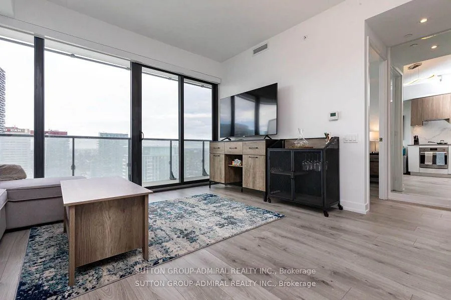 Photo 5 of Unit 3501, 161 Roehampton Avenue, Toronto, Mount Pleasant West — HOMEH