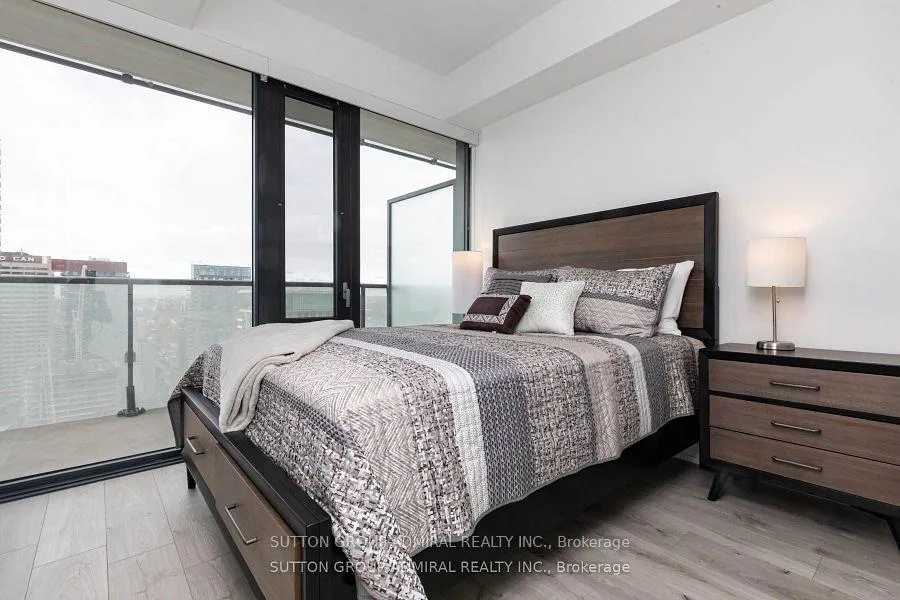 Photo 10 of Unit 3501, 161 Roehampton Avenue, Toronto, Mount Pleasant West — HOMEH