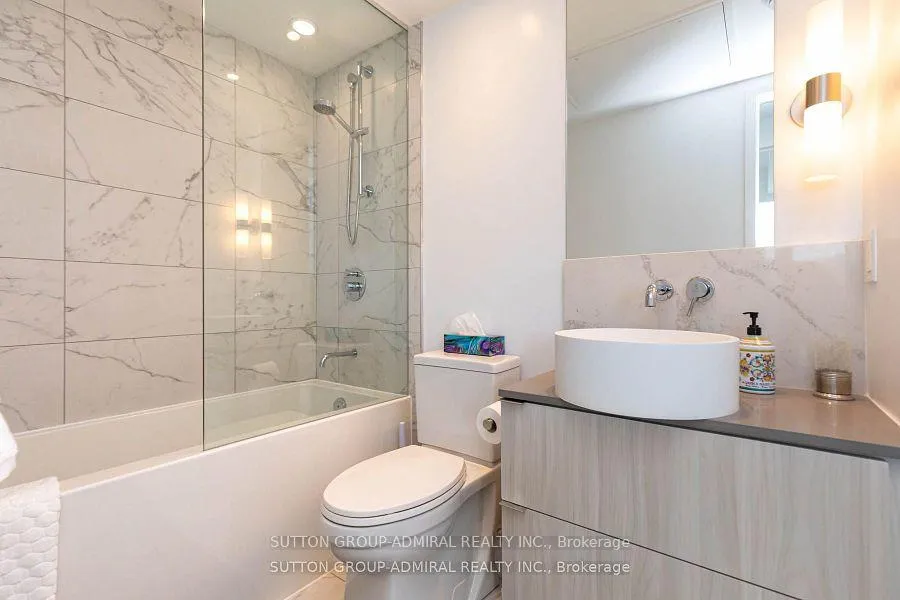 Photo 13 of Unit 3501, 161 Roehampton Avenue, Toronto, Mount Pleasant West — HOMEH