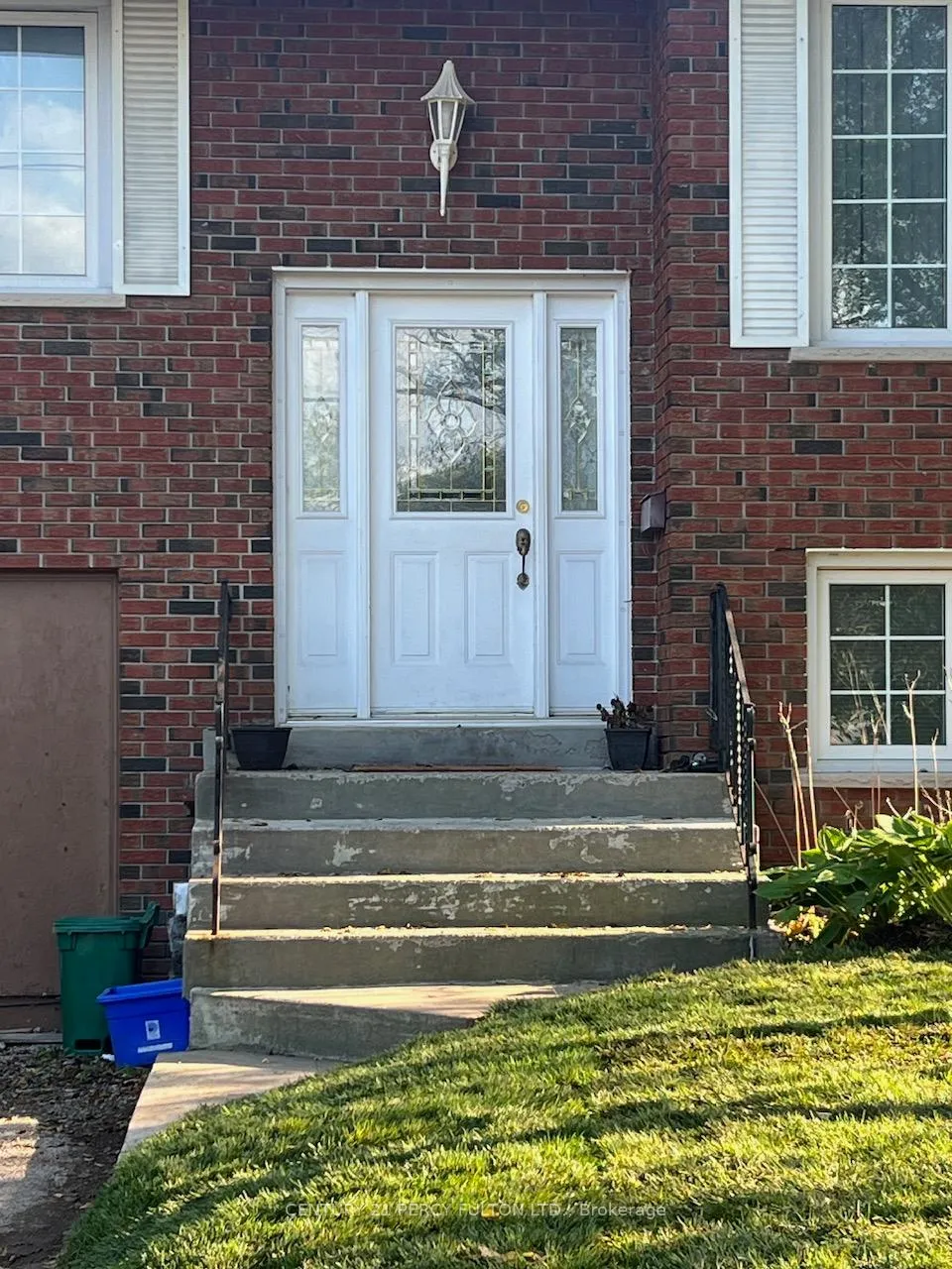 Photo 2 of Unit Main, 791 Sheppard Avenue, Pickering, Woodlands — HOMEH