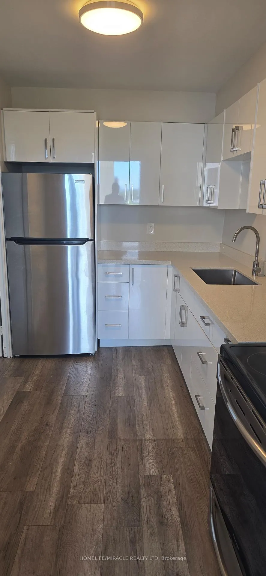 Photo 7 of Unit 1009, 1 Massey Square, Toronto, Crescent Town — HOMEH