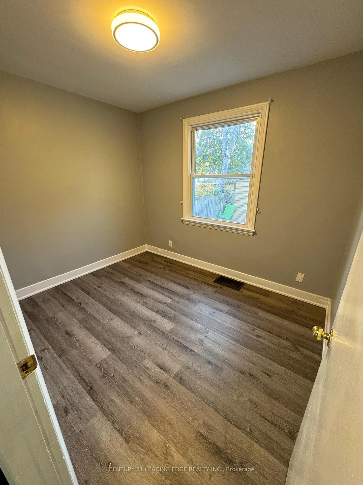Photo 14 of 83 Park Avenue, St. Catharines, Secord Woods — HOMEH