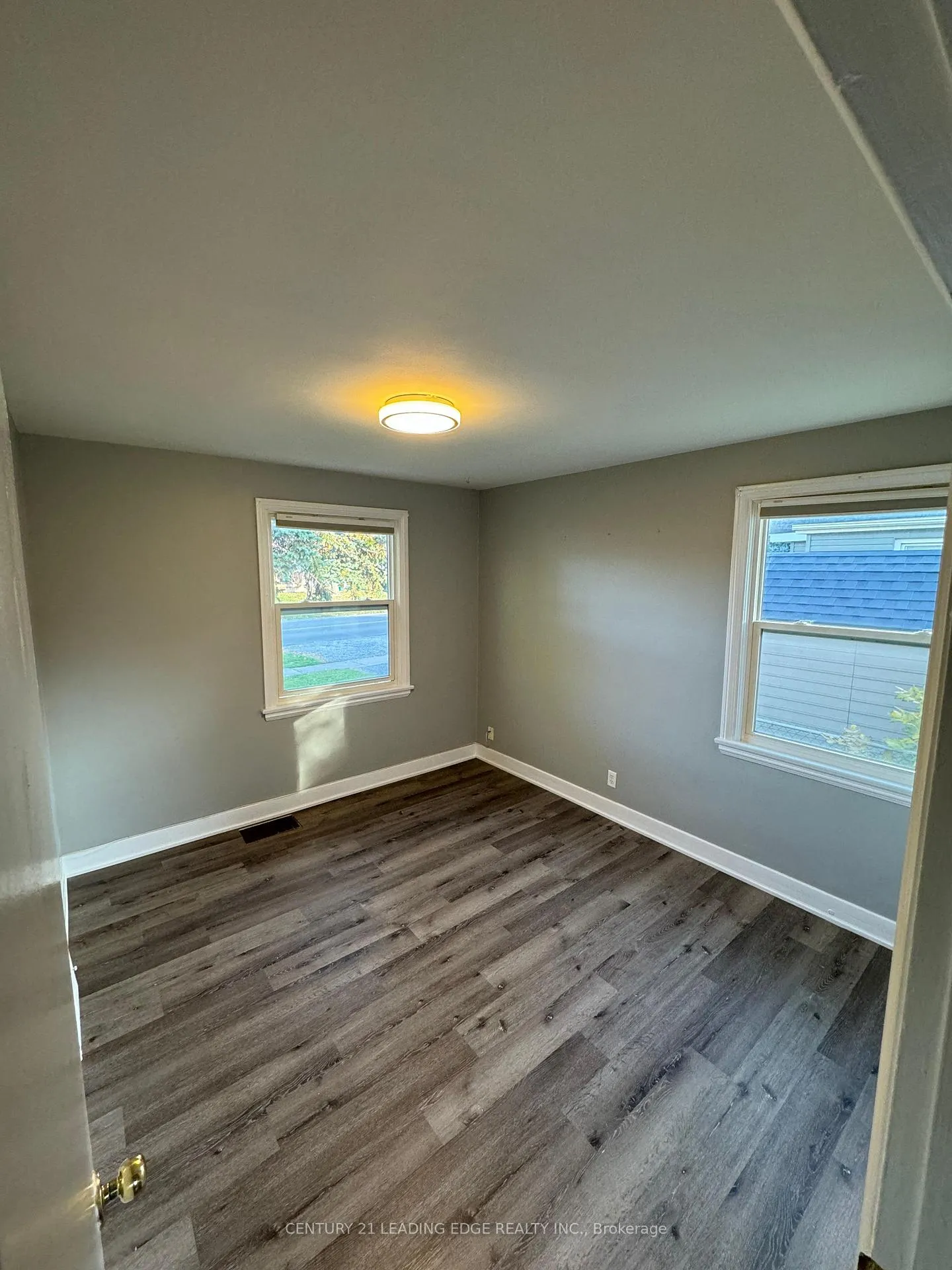 Photo 16 of 83 Park Avenue, St. Catharines, Secord Woods — HOMEH