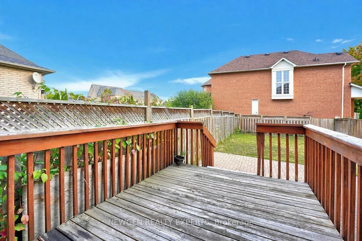 Photo 18 of 68 Root Crescent E, Ajax, Northwest Ajax — HOMEH