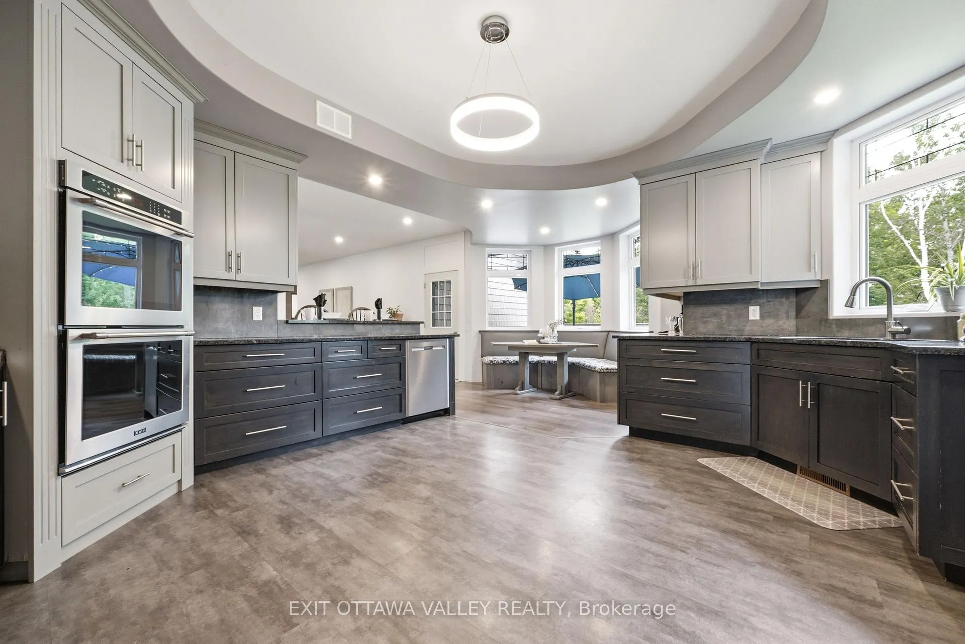Photo 8 of 301 Doran Road, Petawawa, Petawawa — HOMEH