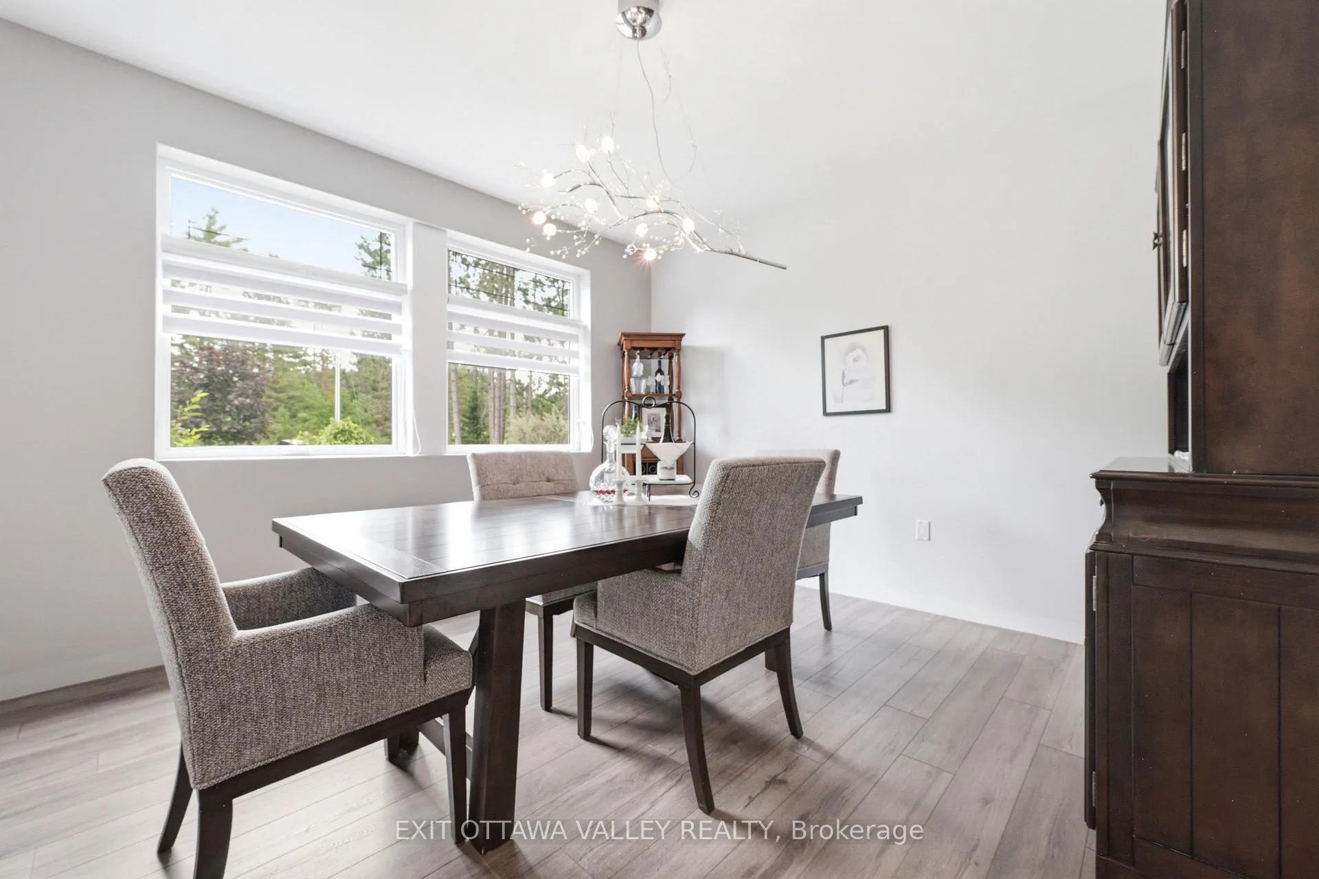 Photo 13 of 301 Doran Road, Petawawa, Petawawa — HOMEH