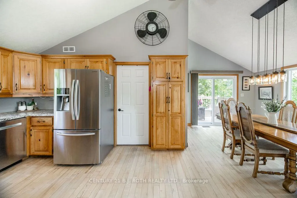 Photo 8 of 2711 Foxmead Road, Oro-Medonte, Rural Oro-Medonte — HOMEH