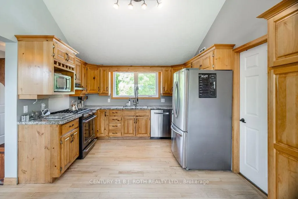Photo 9 of 2711 Foxmead Road, Oro-Medonte, Rural Oro-Medonte — HOMEH