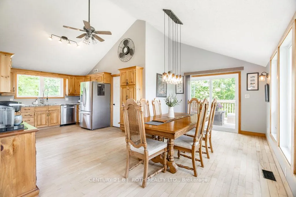 Photo 12 of 2711 Foxmead Road, Oro-Medonte, Rural Oro-Medonte — HOMEH