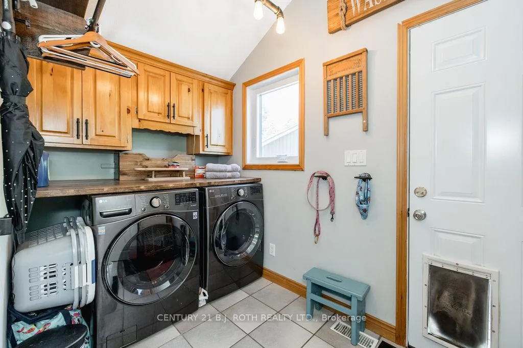 Photo 13 of 2711 Foxmead Road, Oro-Medonte, Rural Oro-Medonte — HOMEH