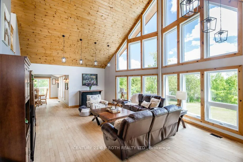 Photo 14 of 2711 Foxmead Road, Oro-Medonte, Rural Oro-Medonte — HOMEH