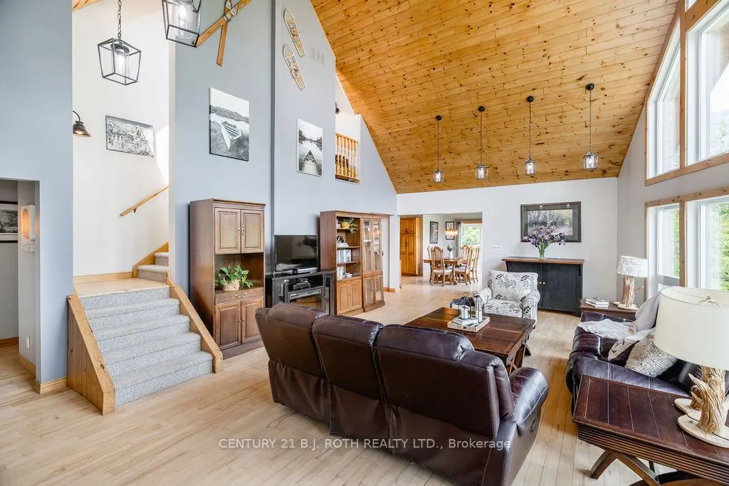 Photo 16 of 2711 Foxmead Road, Oro-Medonte, Rural Oro-Medonte — HOMEH