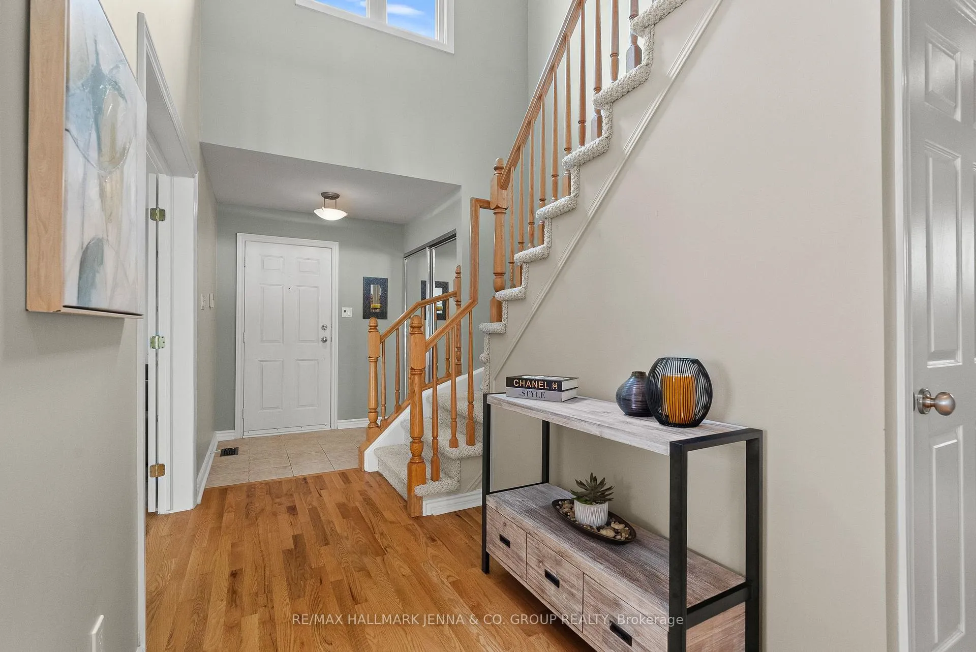 Photo 3 of 70 Huntersfield Drive, Ottawa, Hunt Club Park/Greenboro — HOMEH