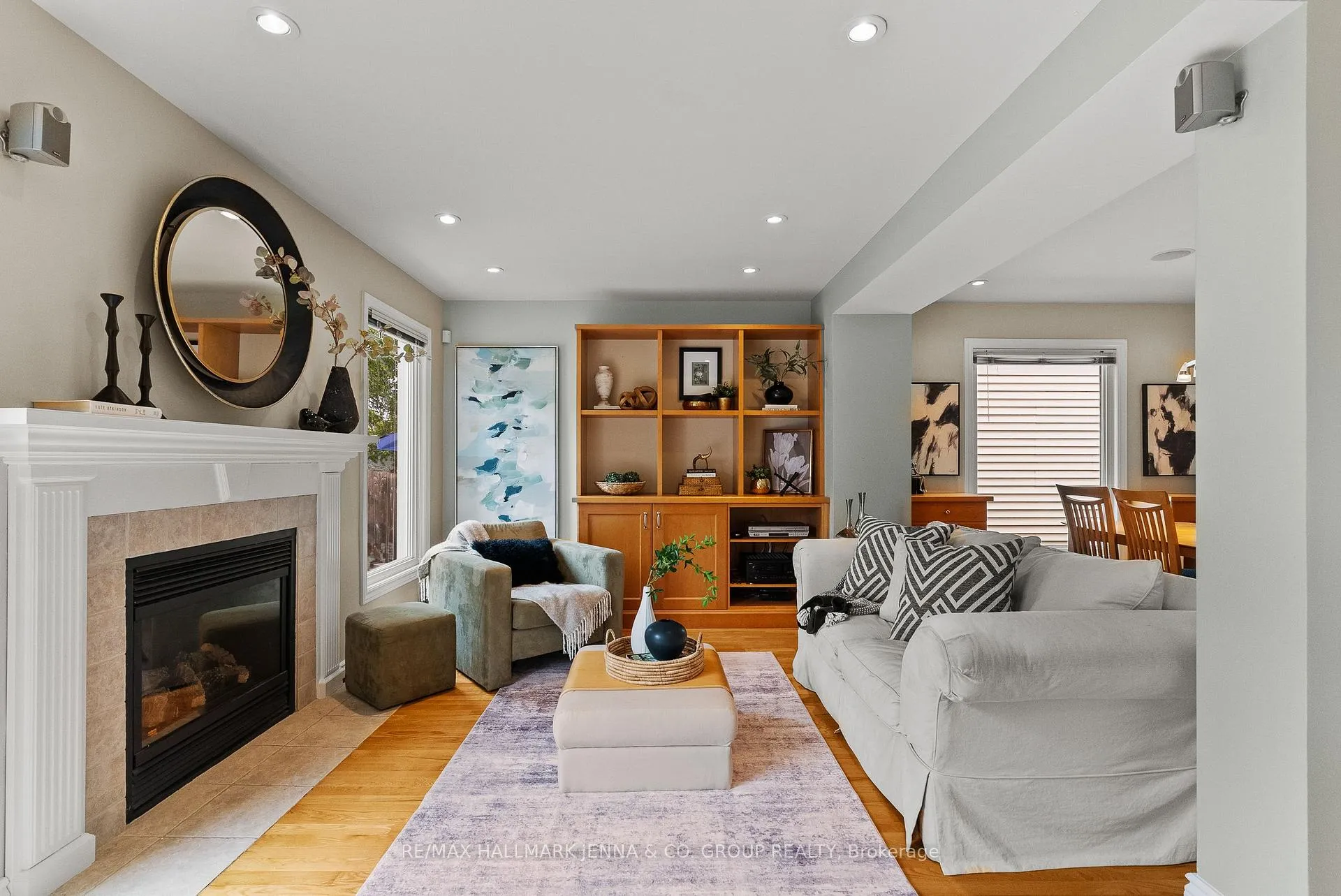 Photo 10 of 70 Huntersfield Drive, Ottawa, Hunt Club Park/Greenboro — HOMEH