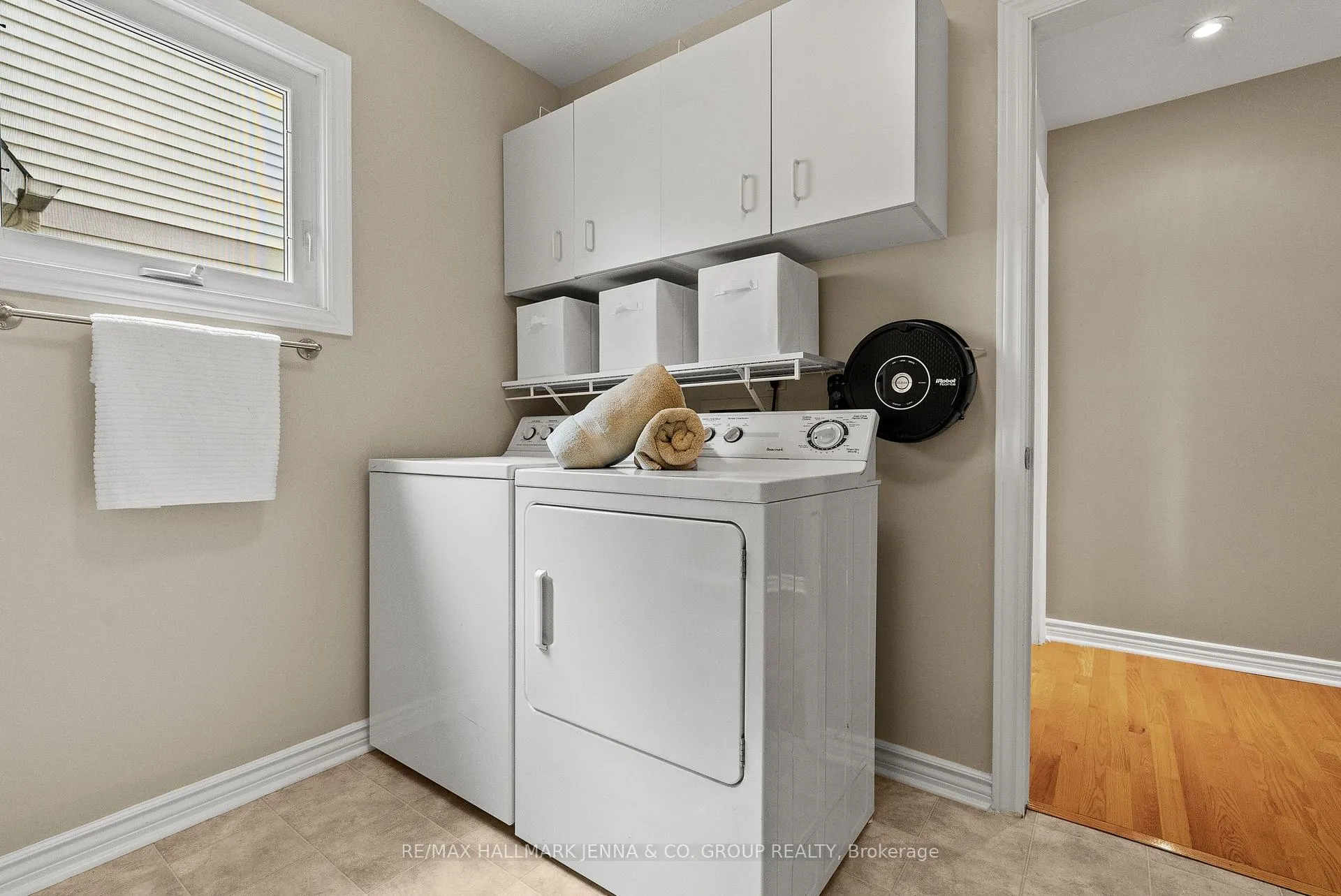 Photo 16 of 70 Huntersfield Drive, Ottawa, Hunt Club Park/Greenboro — HOMEH