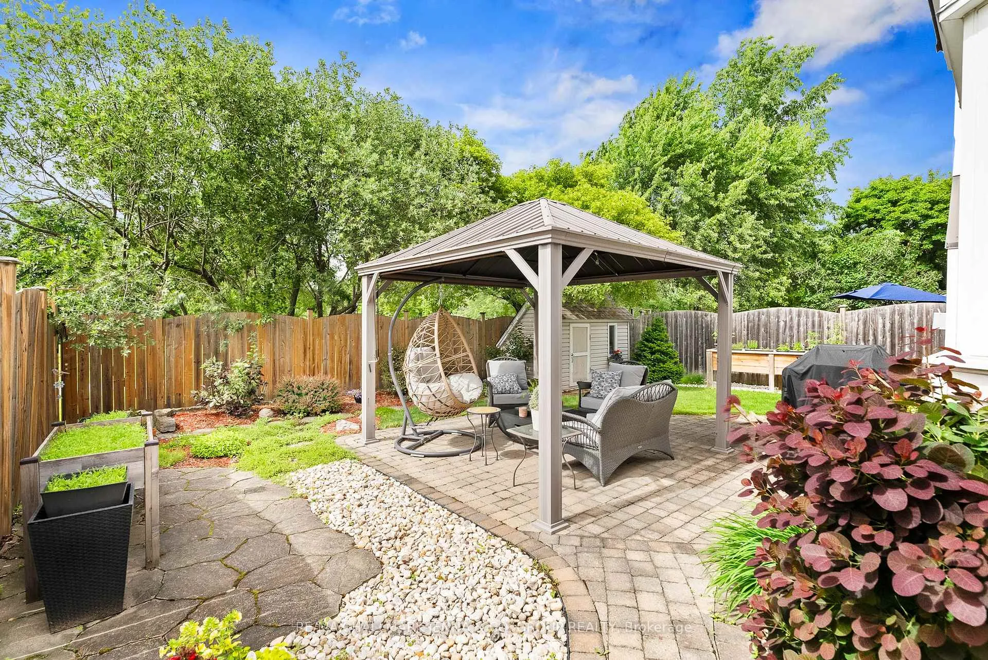 Photo 33 of 70 Huntersfield Drive, Ottawa, Hunt Club Park/Greenboro — HOMEH