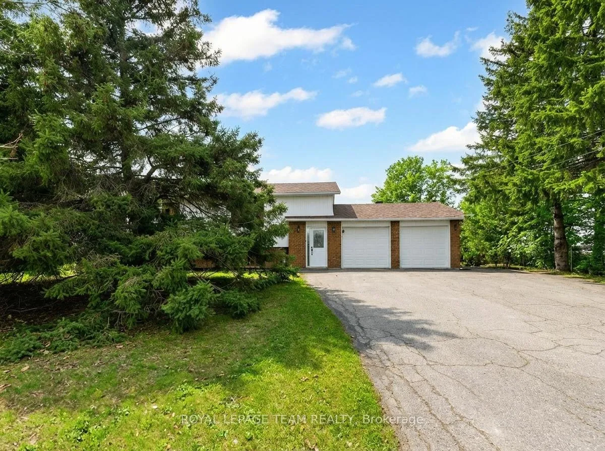 Photo 1 of 1386 Johnston Drive, Ottawa, Greely — HOMEH