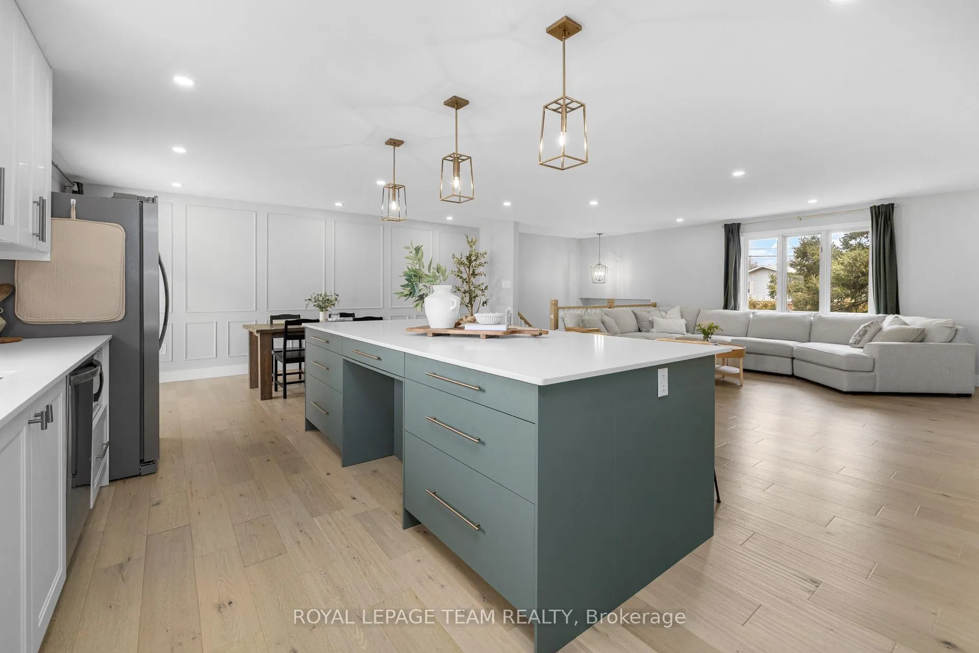 Photo 7 of 1386 Johnston Drive, Ottawa, Greely — HOMEH