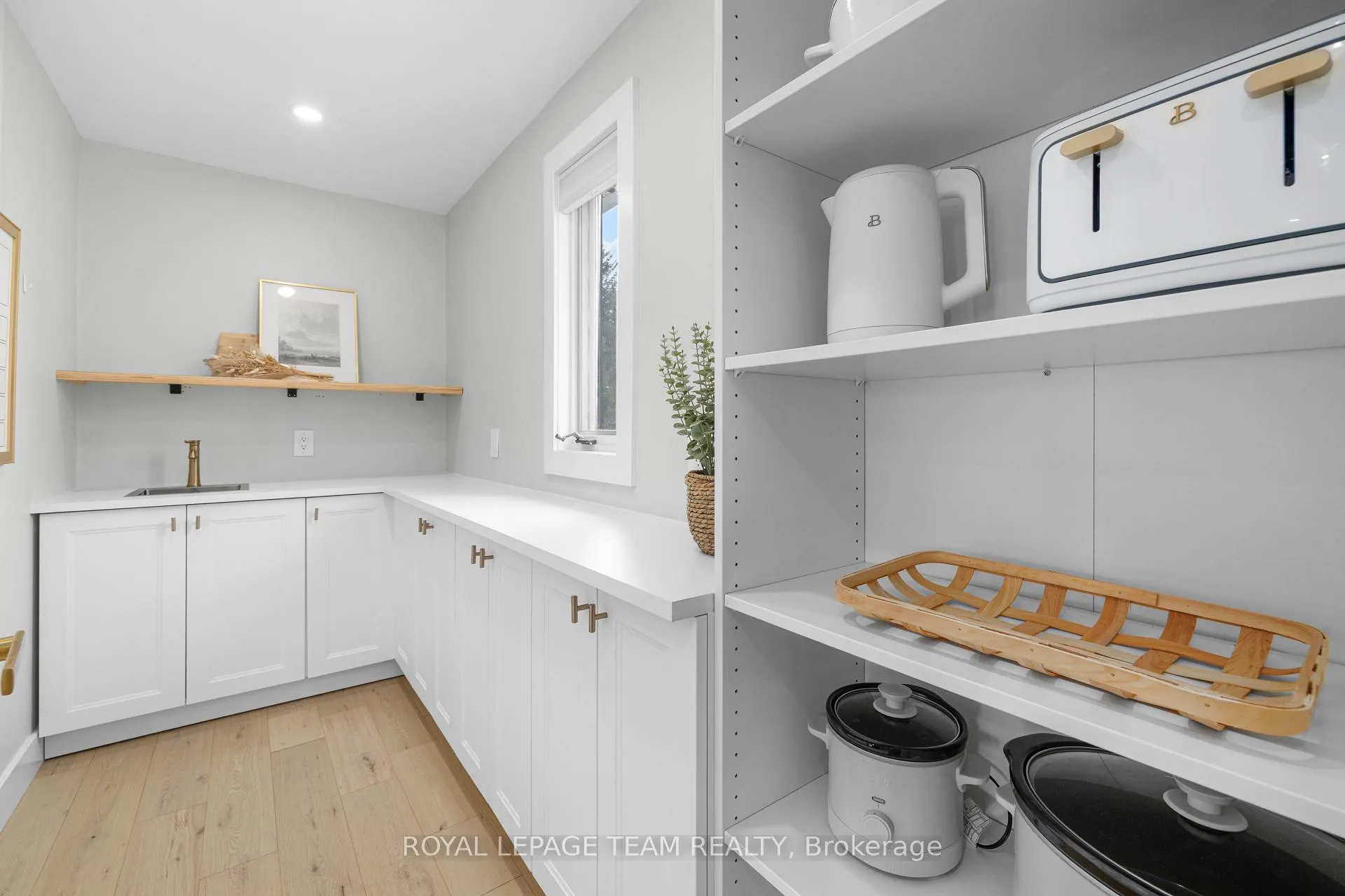 Photo 11 of 1386 Johnston Drive, Ottawa, Greely — HOMEH