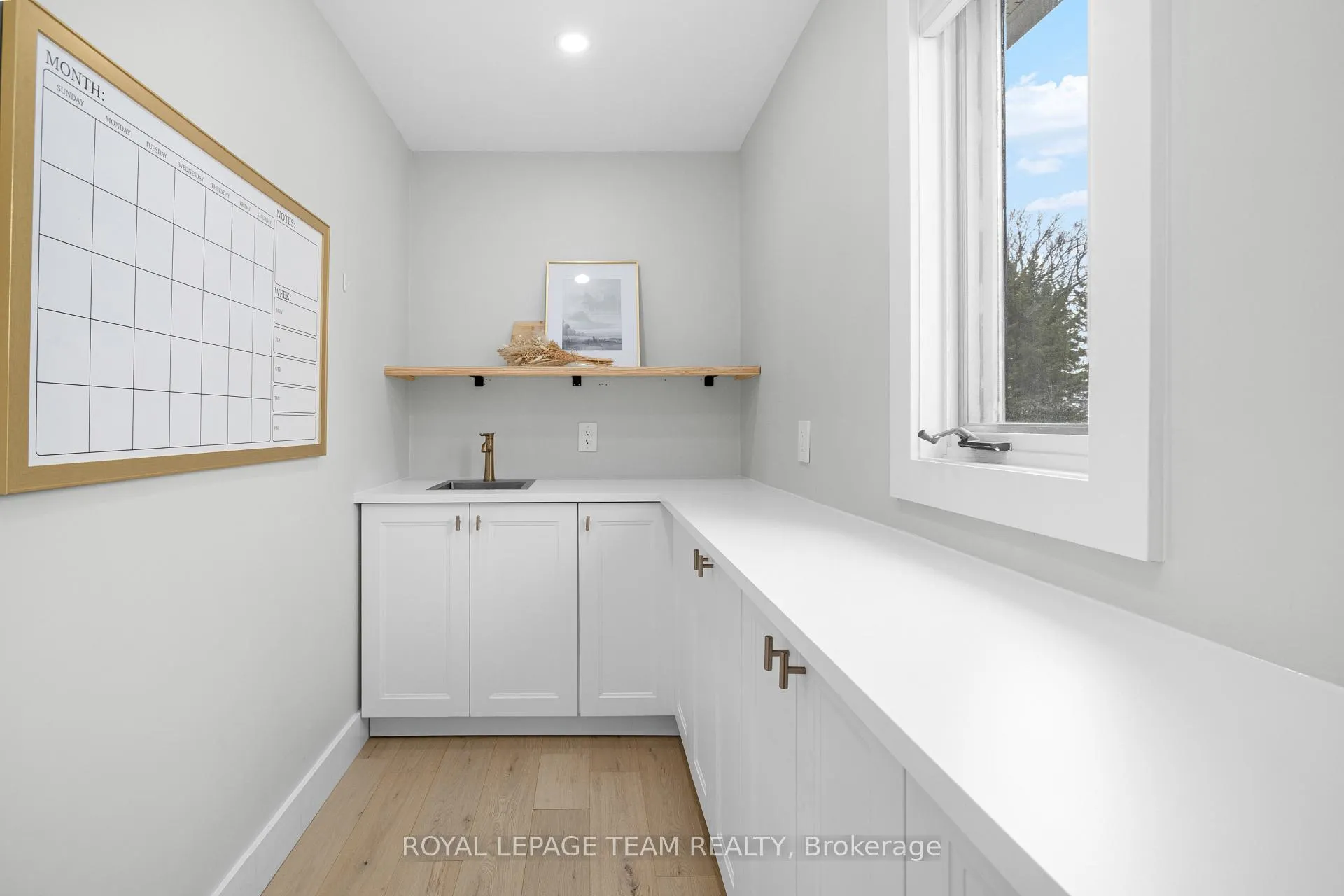 Photo 12 of 1386 Johnston Drive, Ottawa, Greely — HOMEH