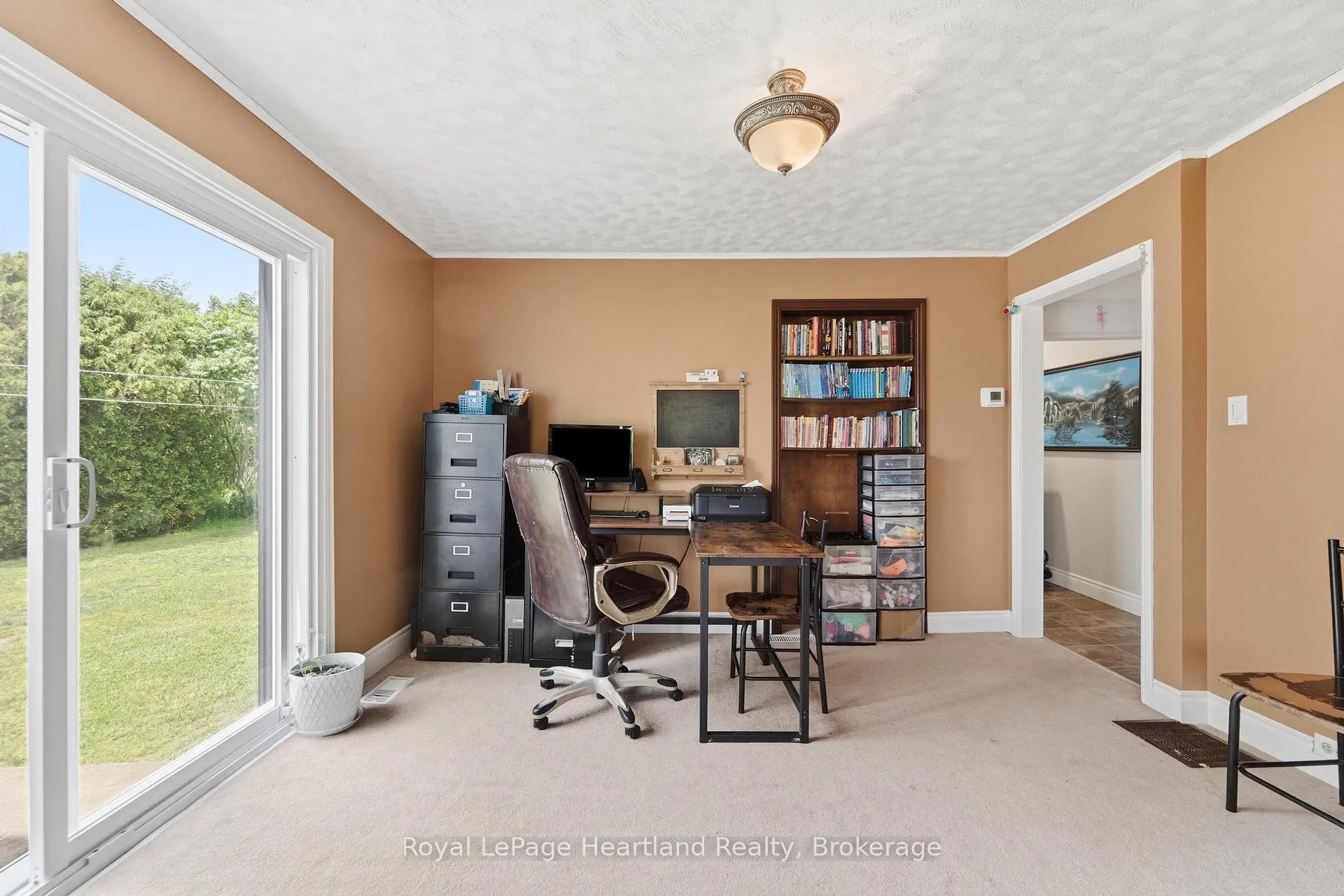 Photo 19 of 2010 Alma Street N, Howick — HOMEH