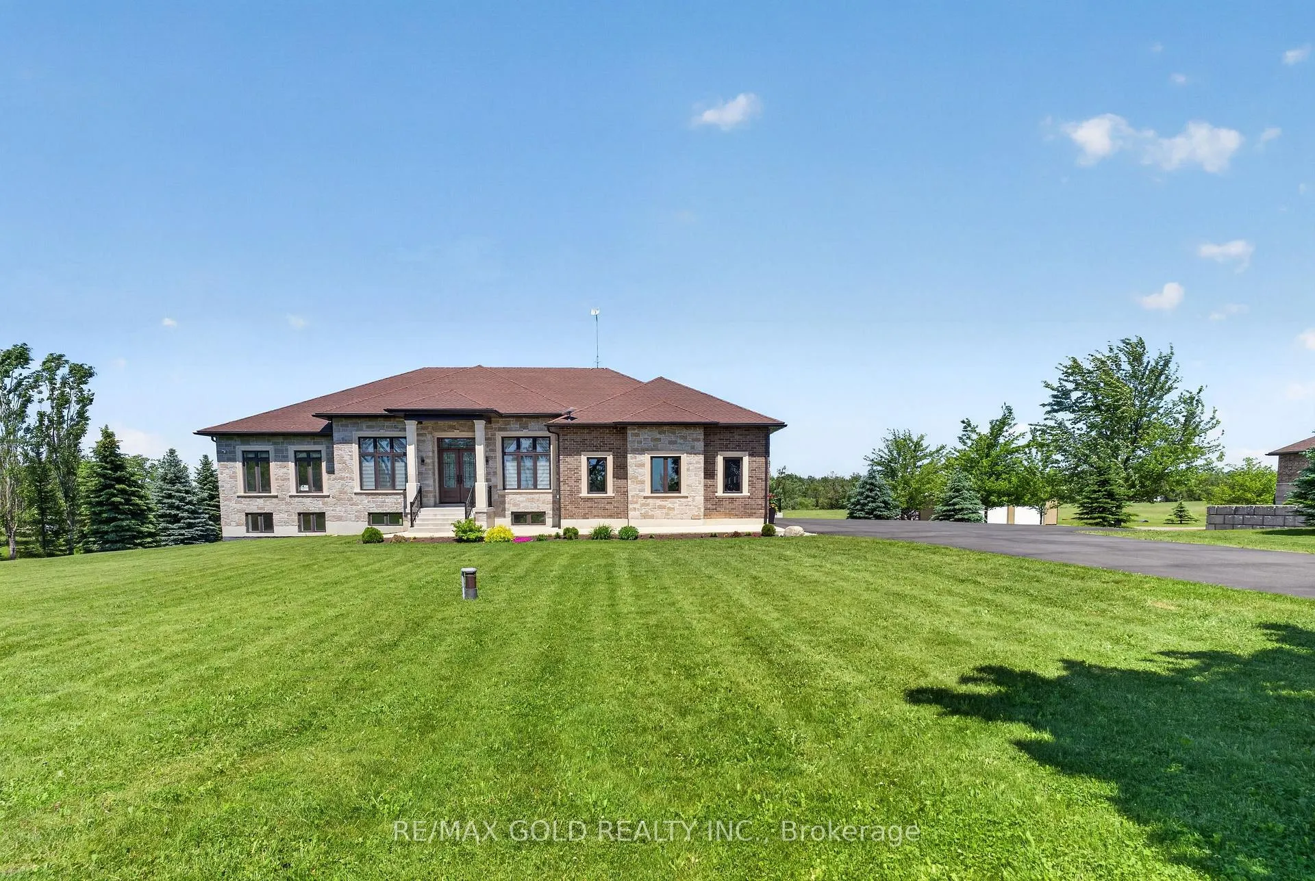 Photo 4 of 19769 Willoughby Road, Caledon, Rural Caledon — HOMEH