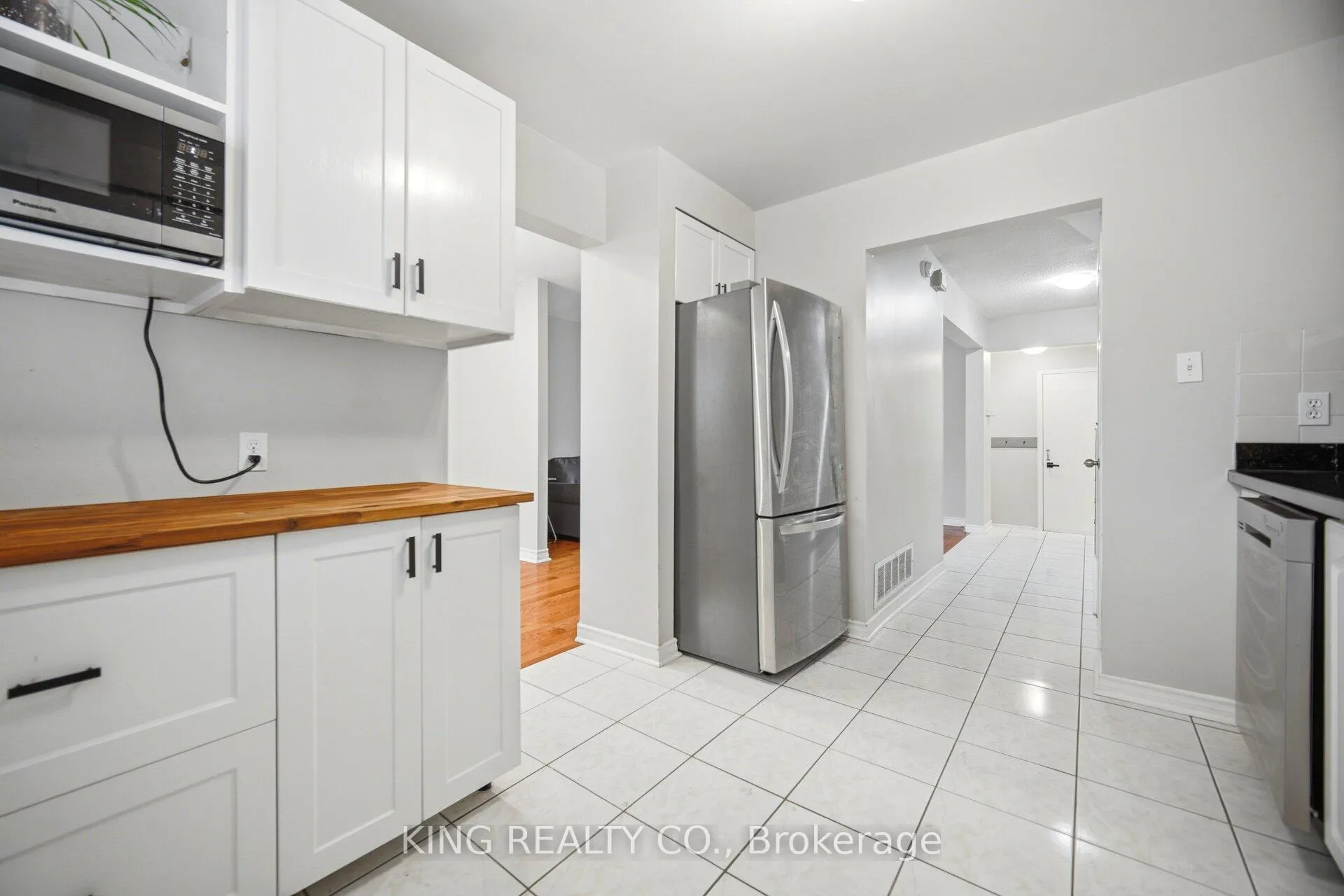 Photo 11 of 12 Rushmore Crescent, Brampton, Heart Lake East — HOMEH