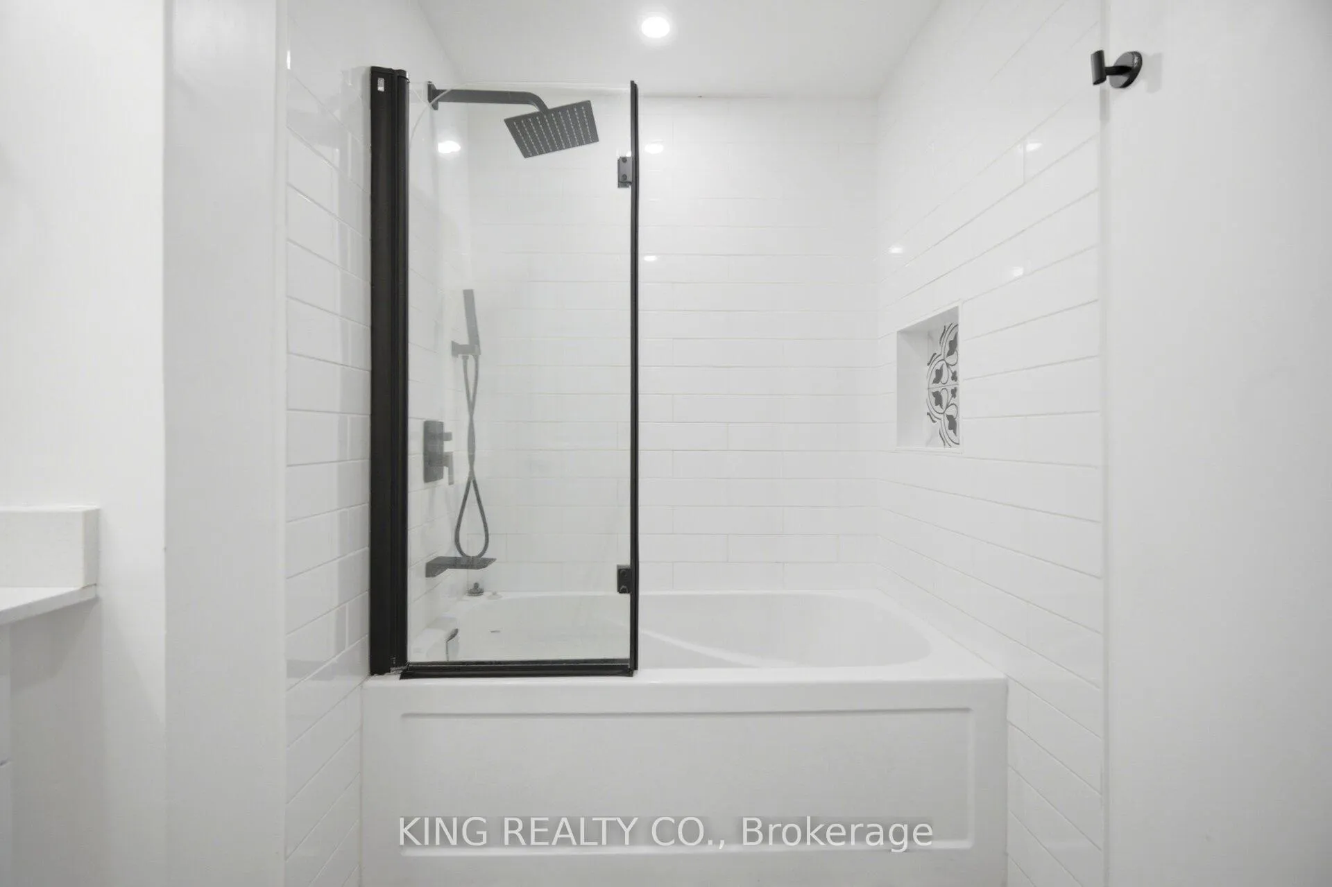 Photo 22 of 12 Rushmore Crescent, Brampton, Heart Lake East — HOMEH