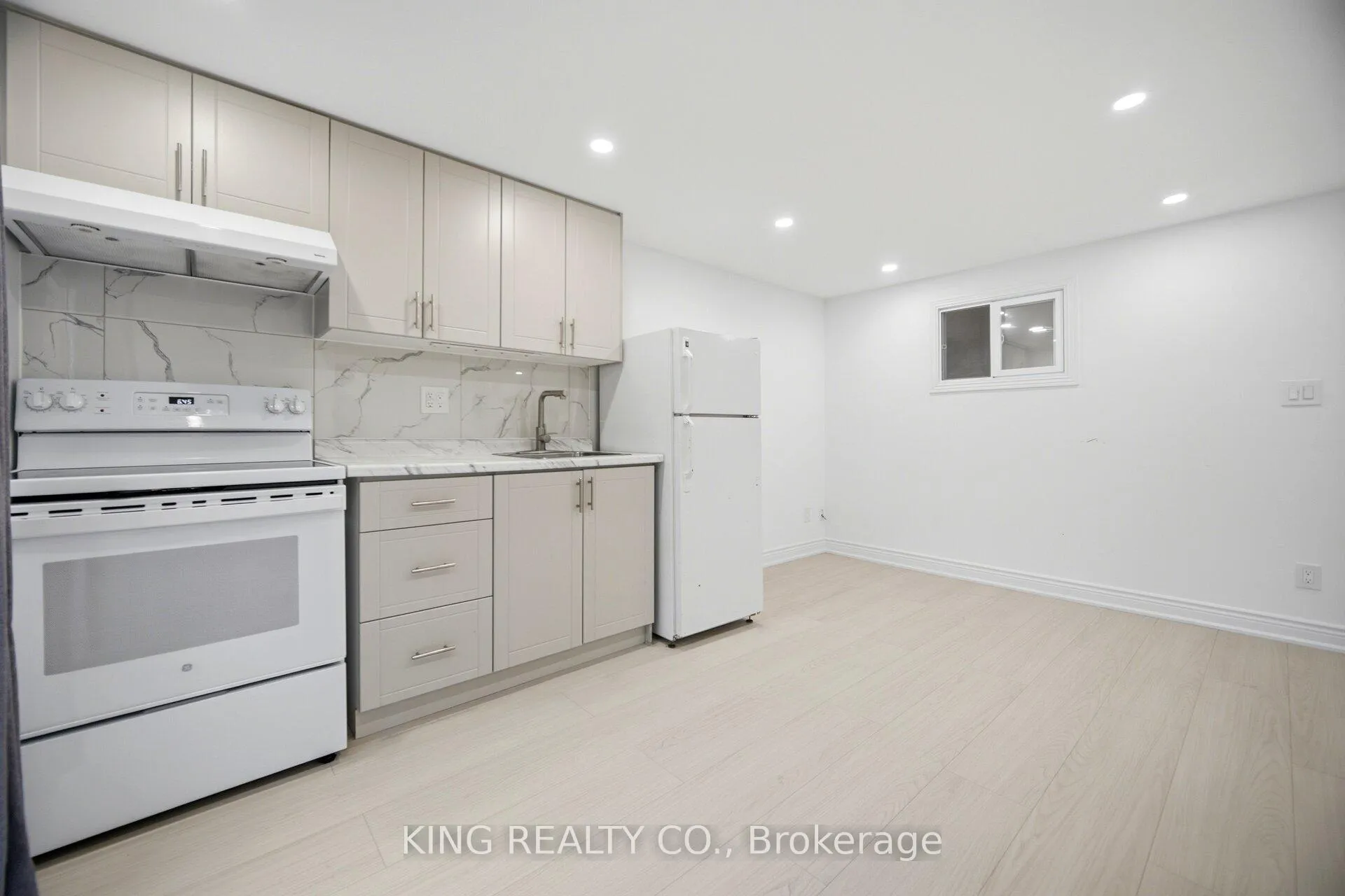 Photo 25 of 12 Rushmore Crescent, Brampton, Heart Lake East — HOMEH