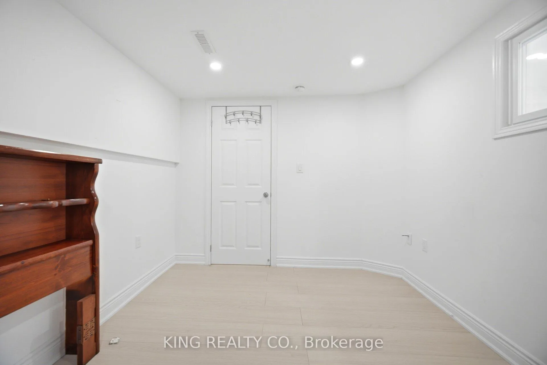 Photo 28 of 12 Rushmore Crescent, Brampton, Heart Lake East — HOMEH