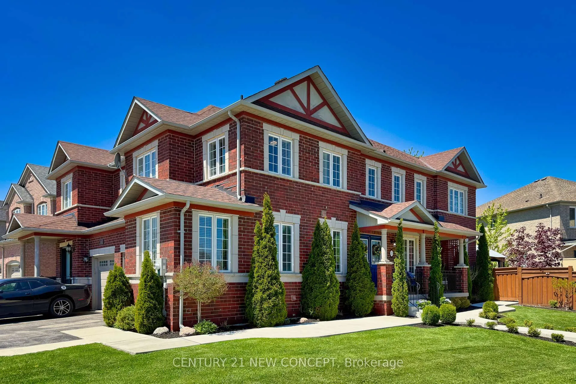 Photo 4 of 3 Humbershed Crescent, Caledon, Bolton West — HOMEH