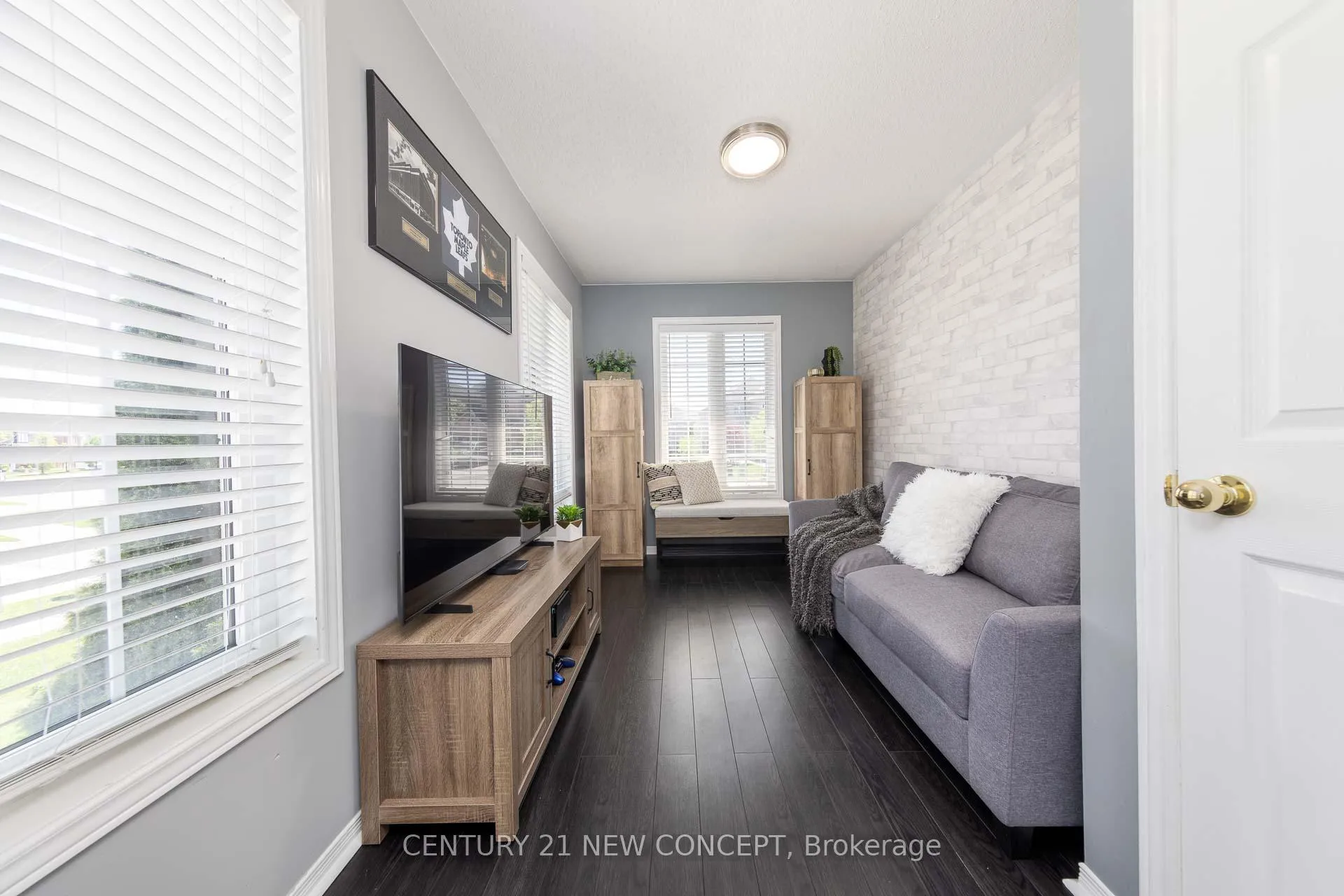 Photo 10 of 3 Humbershed Crescent, Caledon, Bolton West — HOMEH