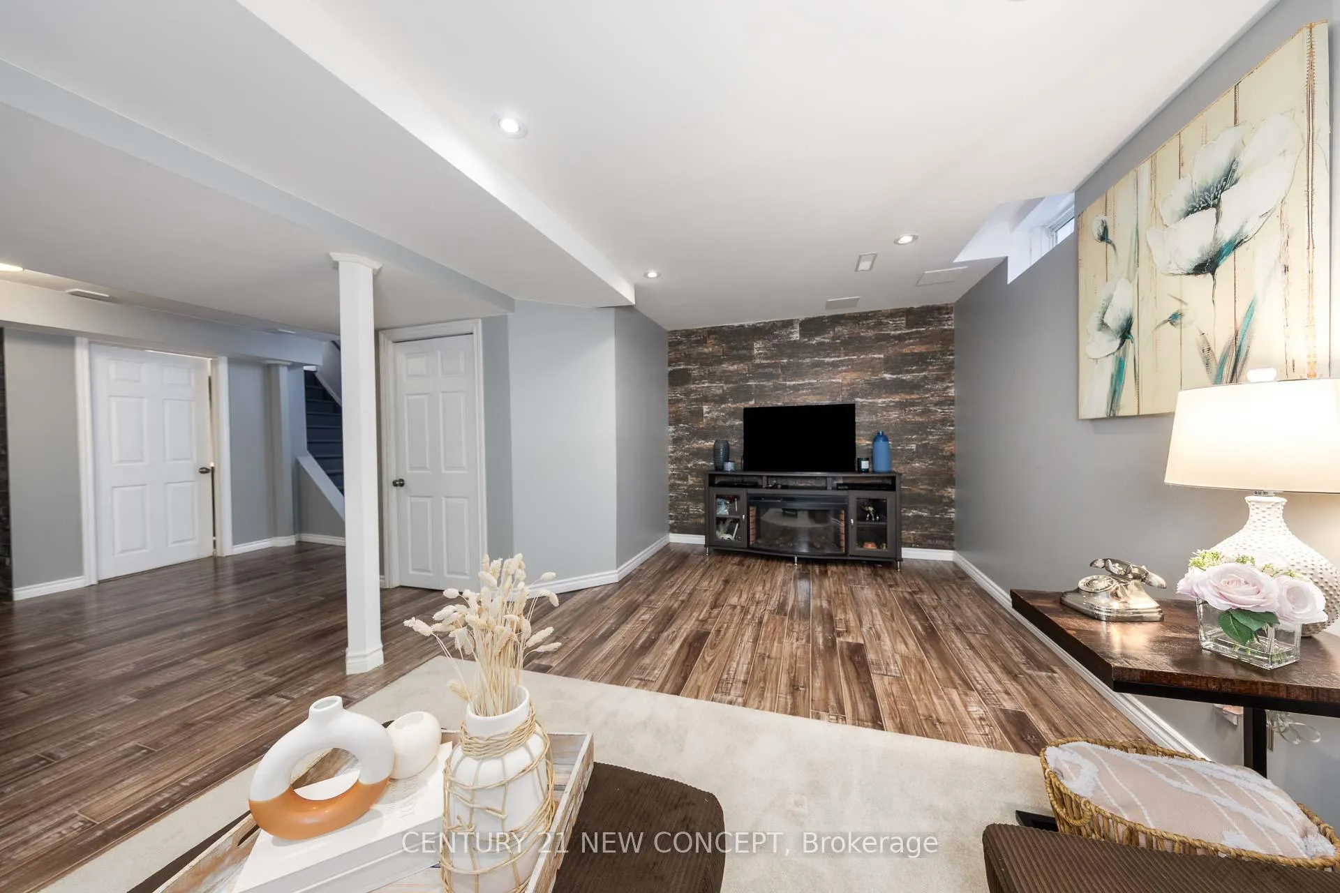 Photo 40 of 3 Humbershed Crescent, Caledon, Bolton West — HOMEH