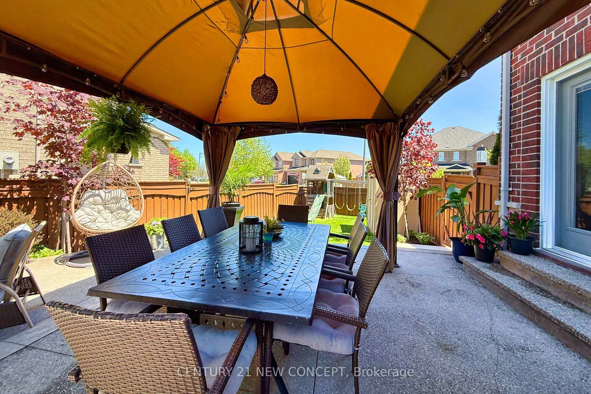 Photo 50 of 3 Humbershed Crescent, Caledon, Bolton West — HOMEH