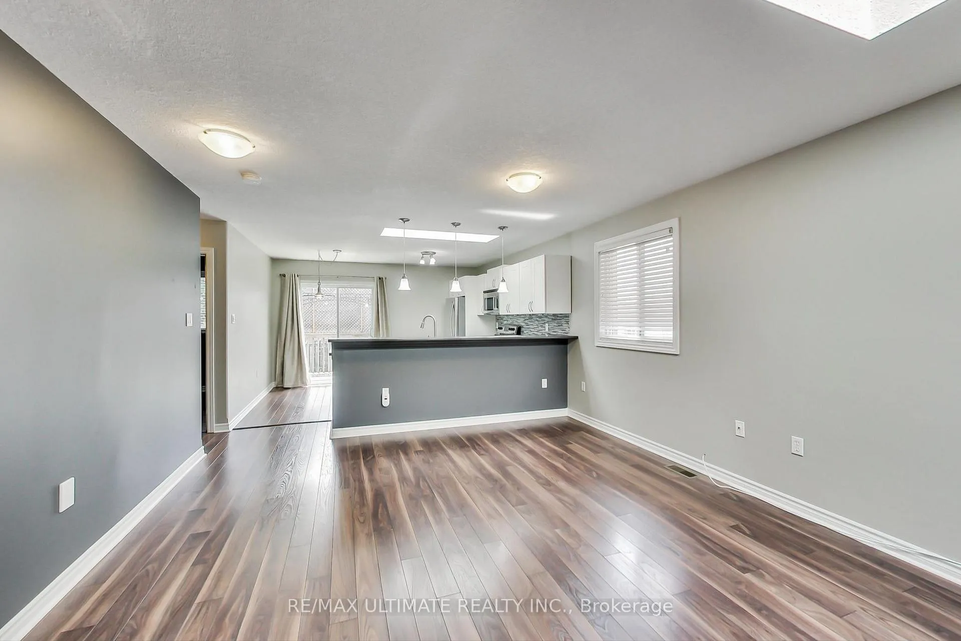 Photo 7 of Unit Main, 209 Dunsmore Lane, Barrie, Georgian Drive — HOMEH