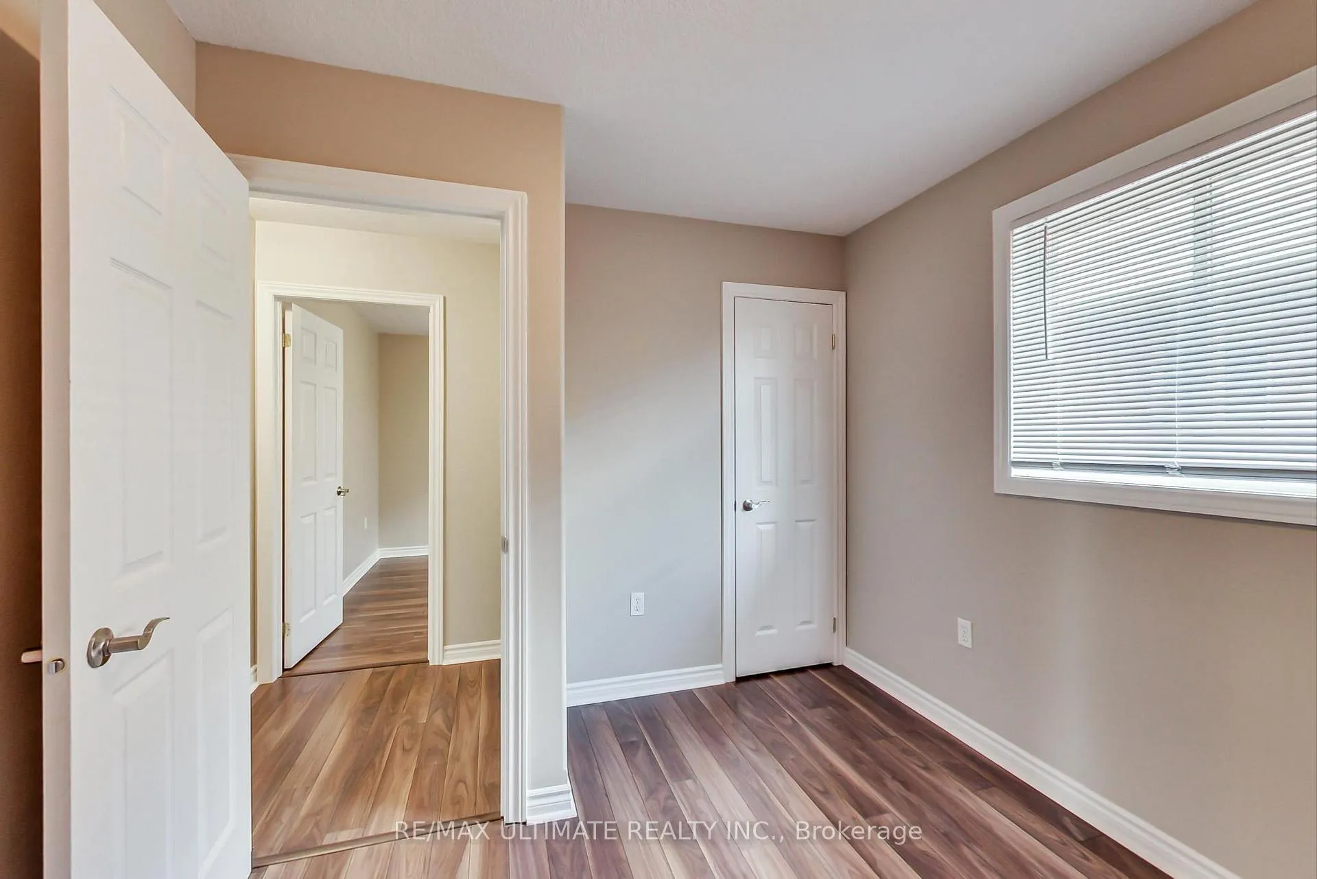 Photo 16 of Unit Main, 209 Dunsmore Lane, Barrie, Georgian Drive — HOMEH