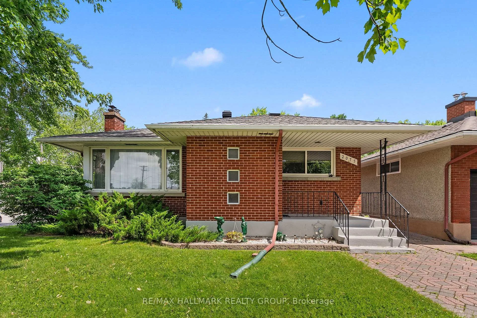 Photo 5 of 2075 Neepawa Avenue, Ottawa, Carlingwood — HOMEH
