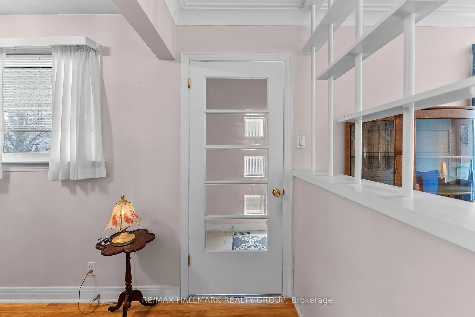 Photo 18 of 2075 Neepawa Avenue, Ottawa, Carlingwood — HOMEH