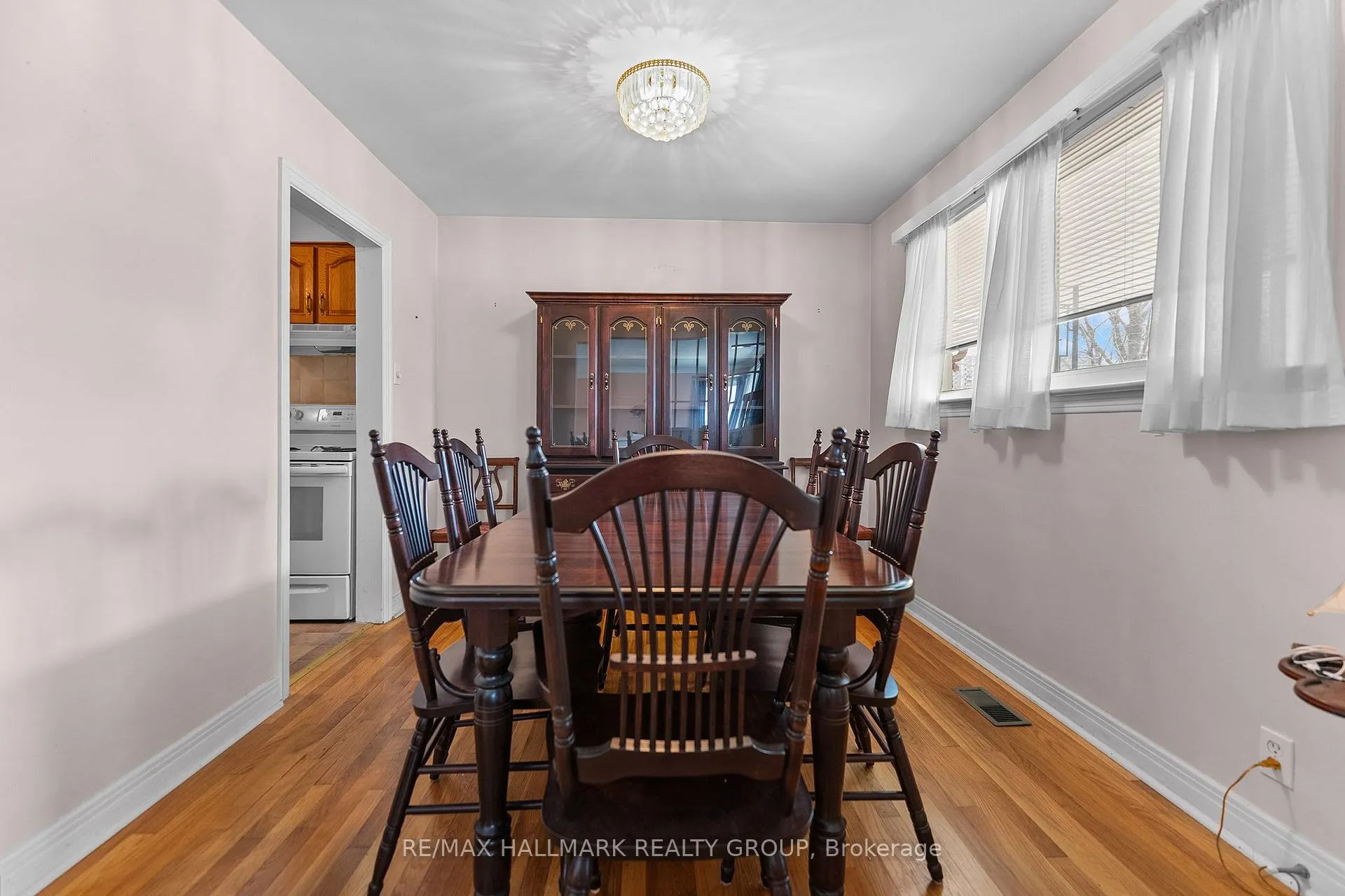 Photo 24 of 2075 Neepawa Avenue, Ottawa, Carlingwood — HOMEH